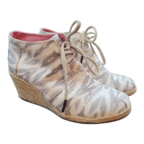 TOMS Grey Ikat Design Espadrille Wedges Size 6.5 - Picture 1 of 9